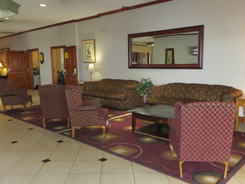 Clarion Inn Conference Center Modesto Eksteriør bilde