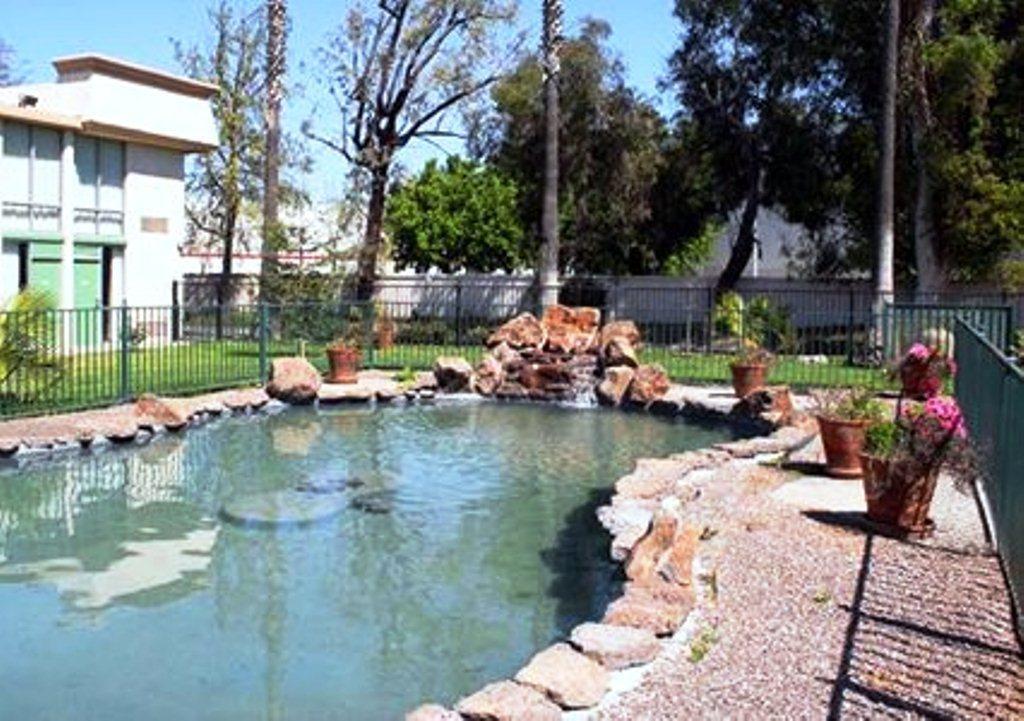 Clarion Inn Conference Center Modesto Eksteriør bilde