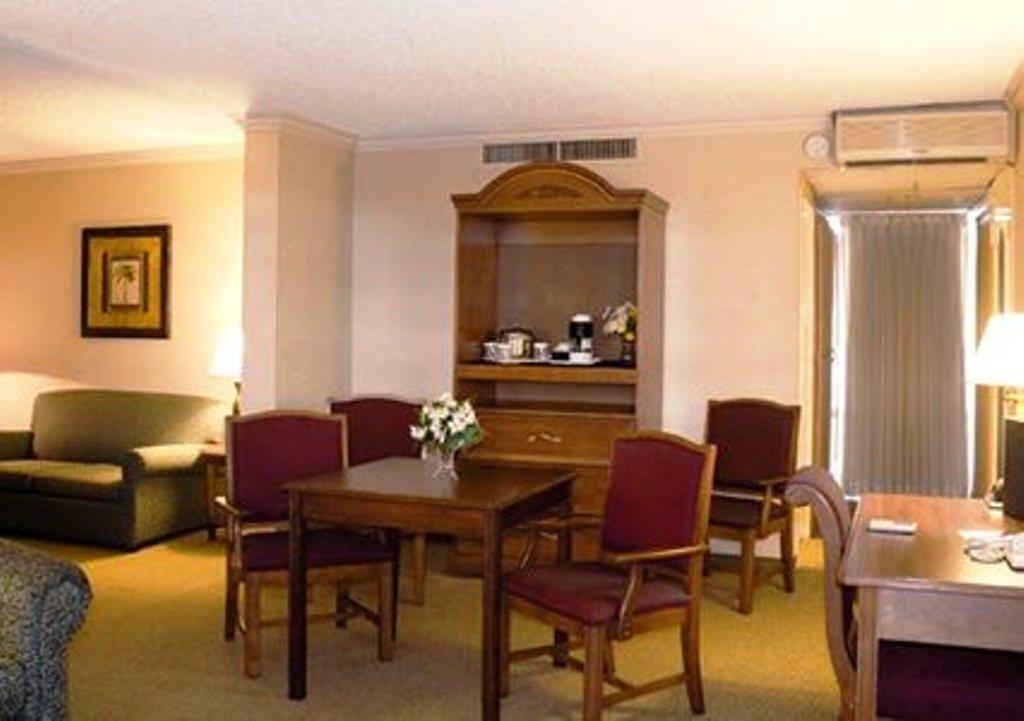 Clarion Inn Conference Center Modesto Eksteriør bilde