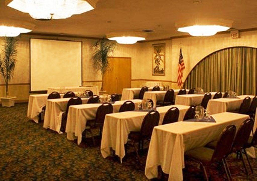 Clarion Inn Conference Center Modesto Eksteriør bilde