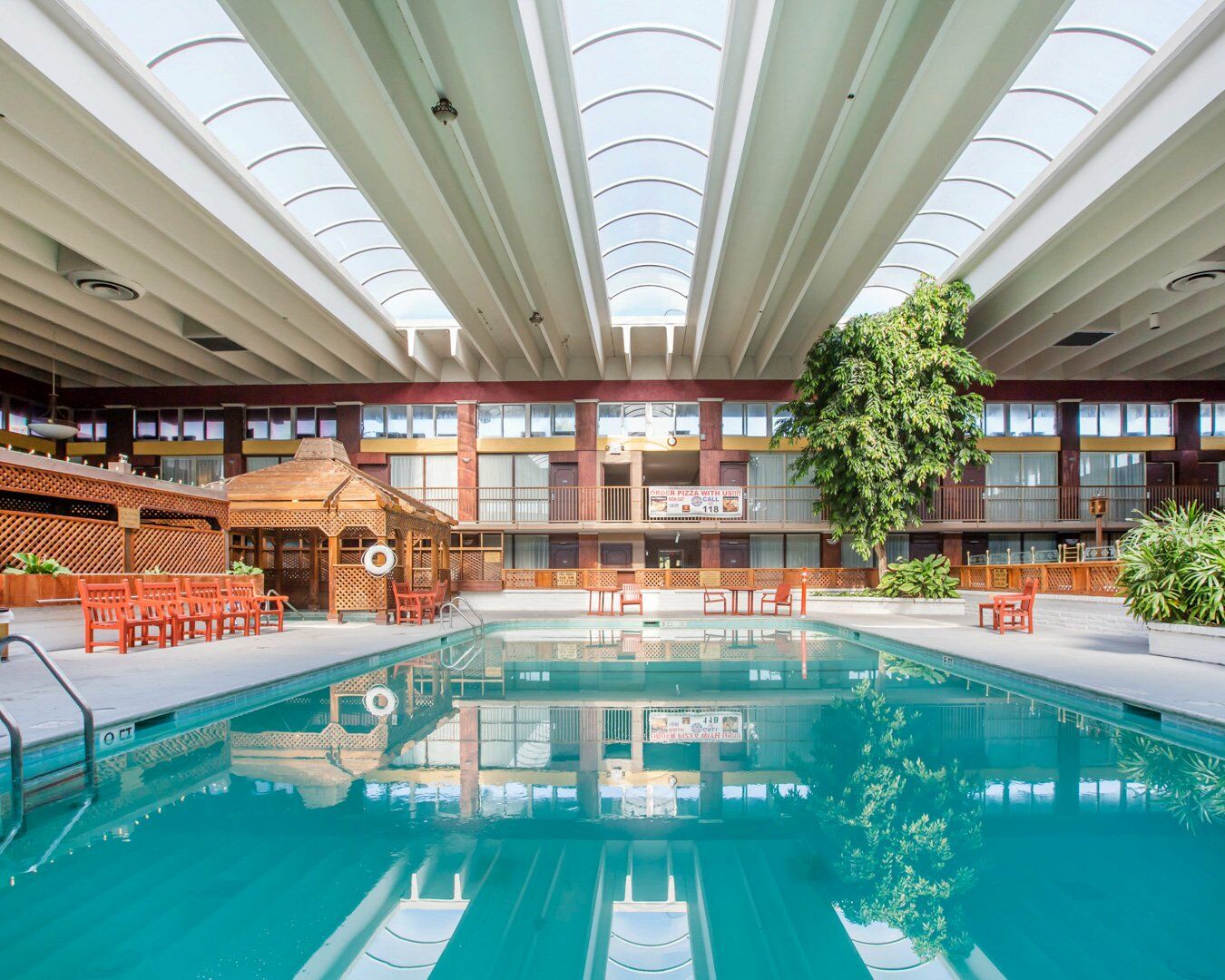 Clarion Inn Conference Center Modesto Eksteriør bilde