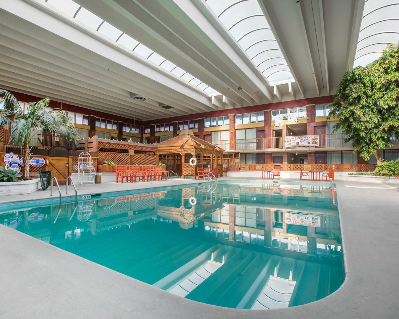 Clarion Inn Conference Center Modesto Eksteriør bilde